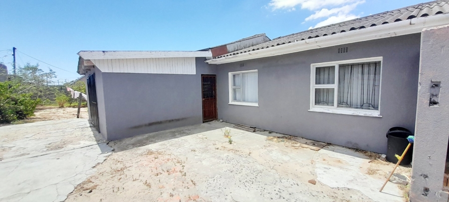 4 Bedroom Property for Sale in Elsies River Western Cape